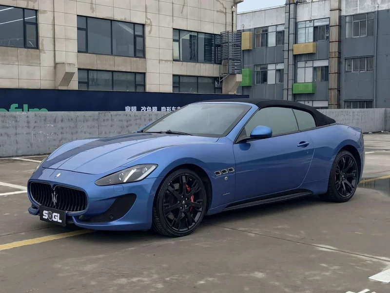 Maserati GranCabrio — фото 1