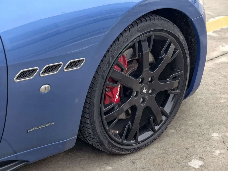 Maserati GranCabrio — фото 13