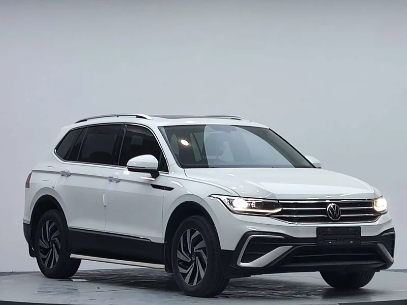 Volkswagen Tiguan L — фото 3