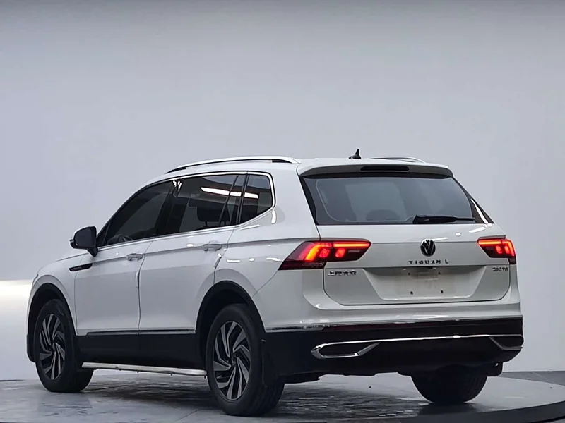 Volkswagen Tiguan L — фото 5