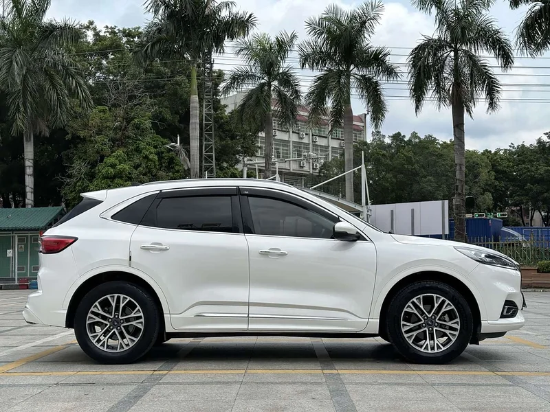 Ford Edge — фото 3