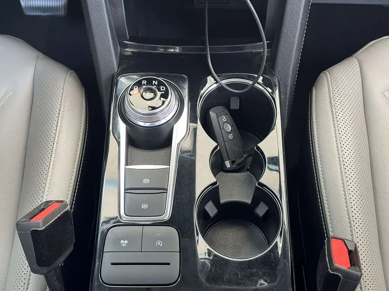 Ford Edge — фото 10
