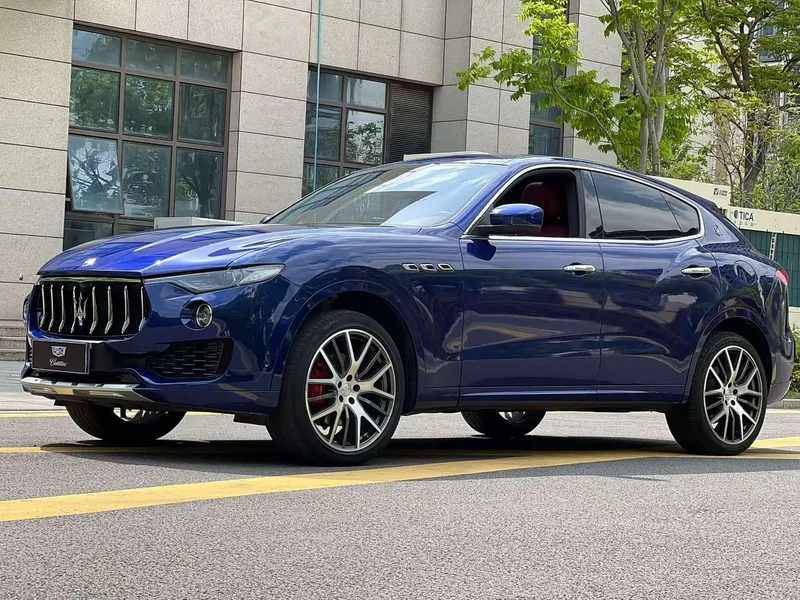 Maserati Levante — фото 2