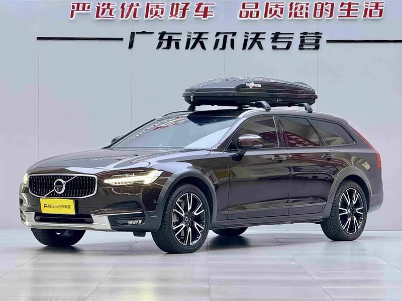 Volvo V90 — фото 1