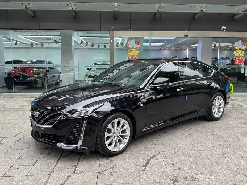 Cadillac CT5 — фото 1