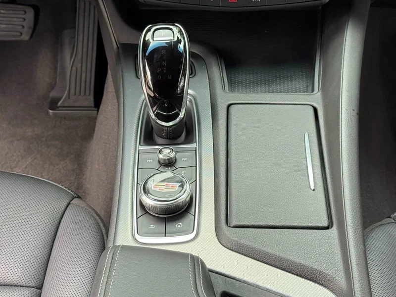 Cadillac CT5 — фото 12
