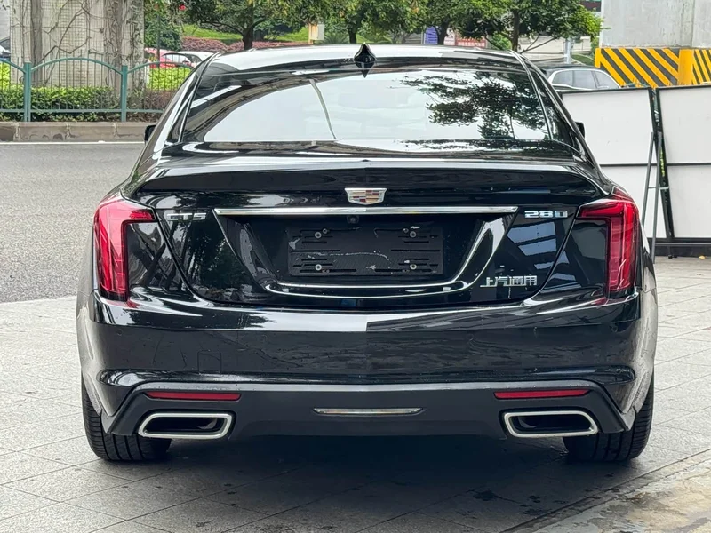 Cadillac CT5 — фото 16