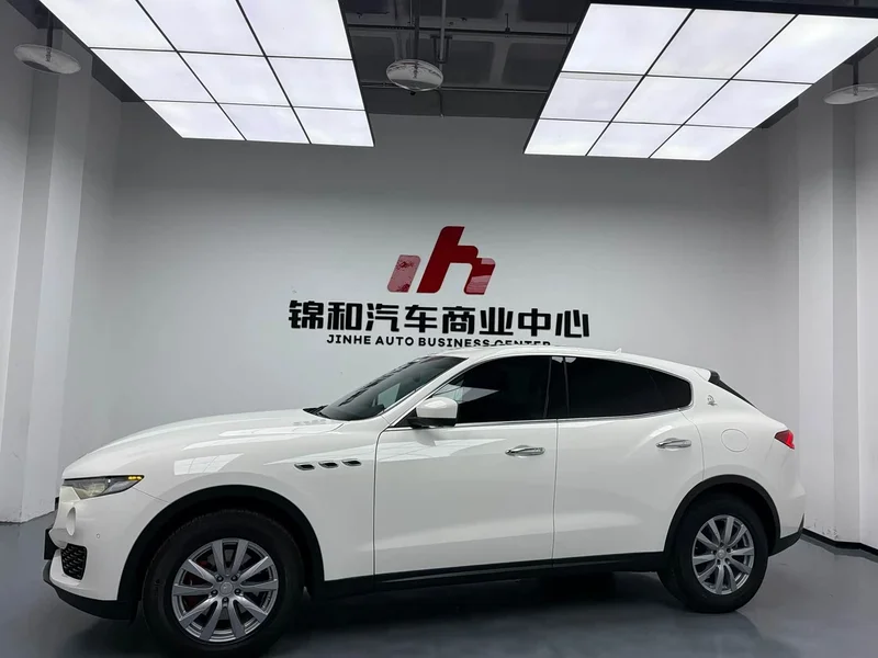 Maserati Levante — фото 5