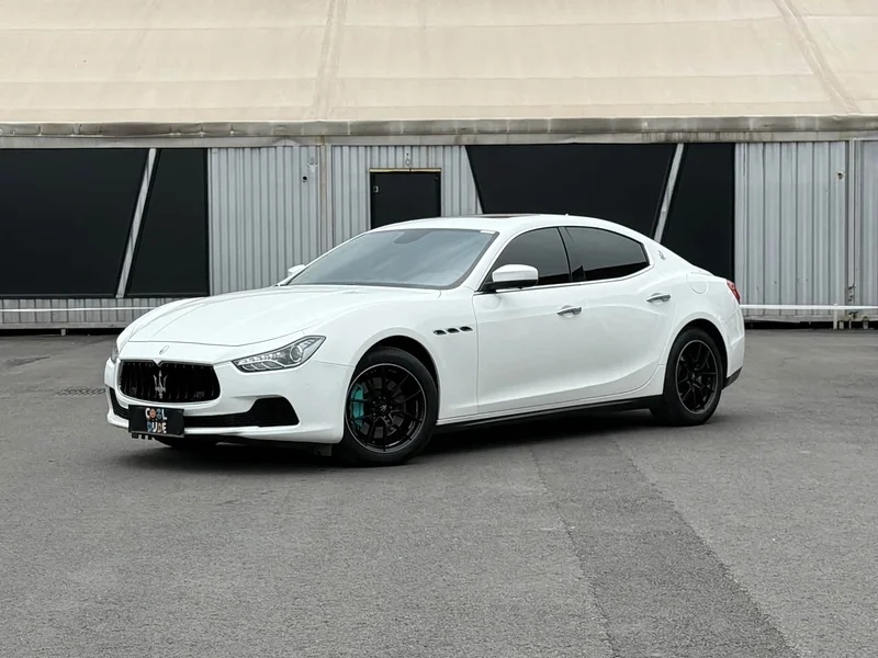 Maserati Ghibli — фото 1