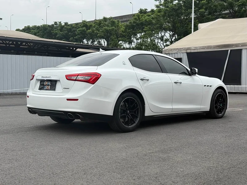 Maserati Ghibli — фото 6
