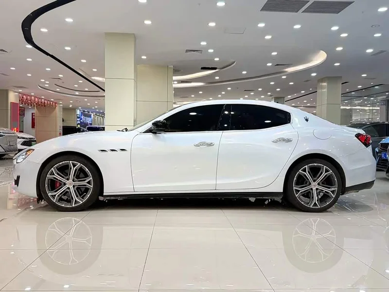 Maserati Ghibli — фото 17