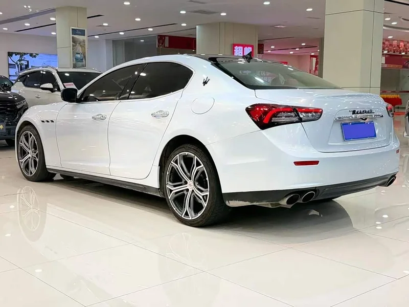 Maserati Ghibli — фото 20