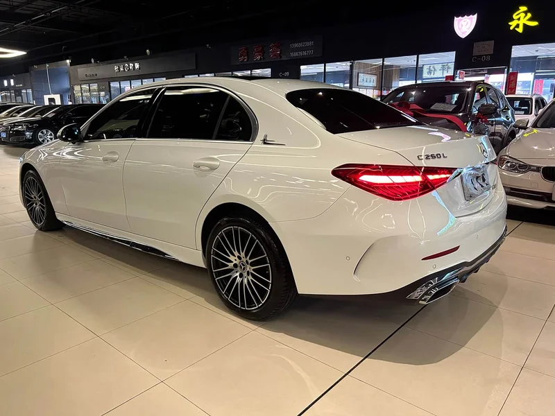 Mercedes-Benz C-Class — фото 11