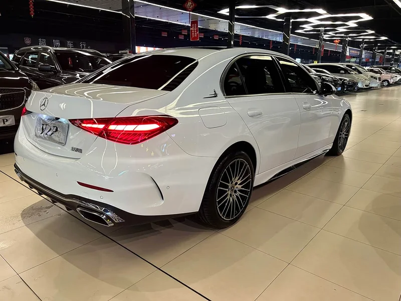 Mercedes-Benz C-Class — фото 12