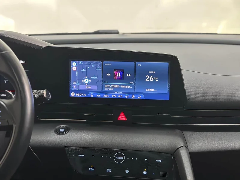 Hyundai Elantra — фото 9