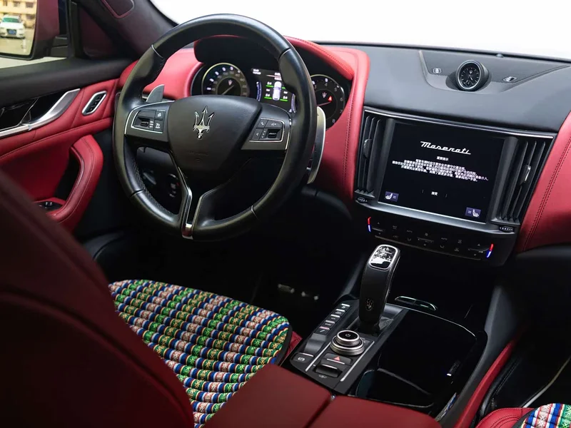 Maserati Levante — фото 16