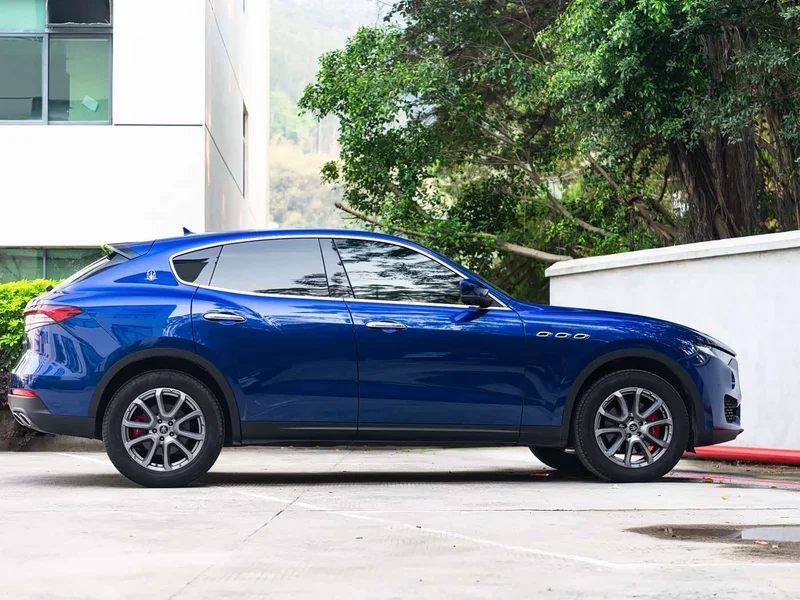 Maserati Levante — фото 10