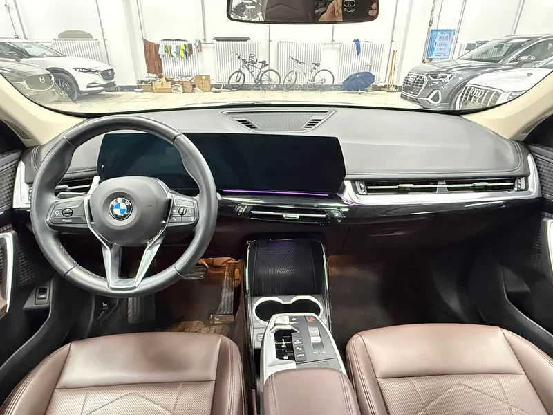 BMW X1 — фото 18