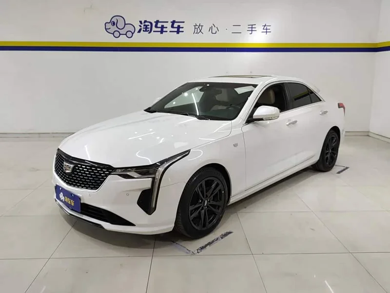 Cadillac CT4 — фото 1