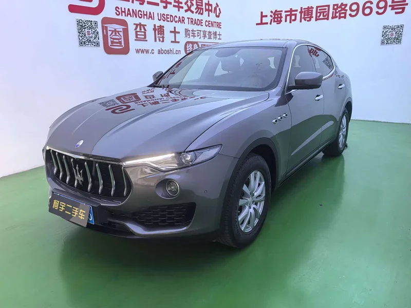Maserati Levante — фото 1