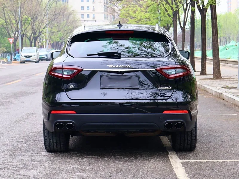Maserati Levante — фото 6