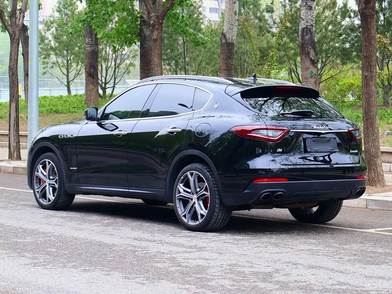 Maserati Levante — фото 7