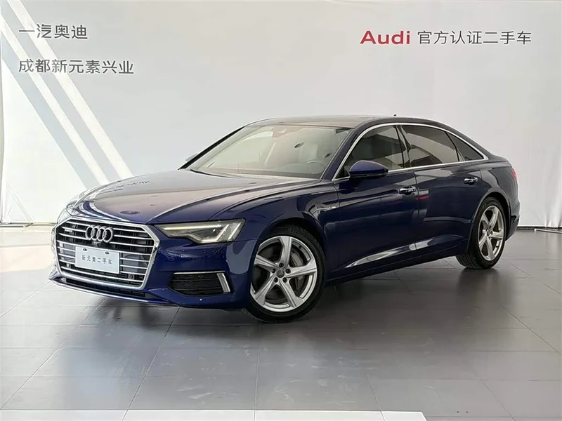 Audi A6L — фото 1