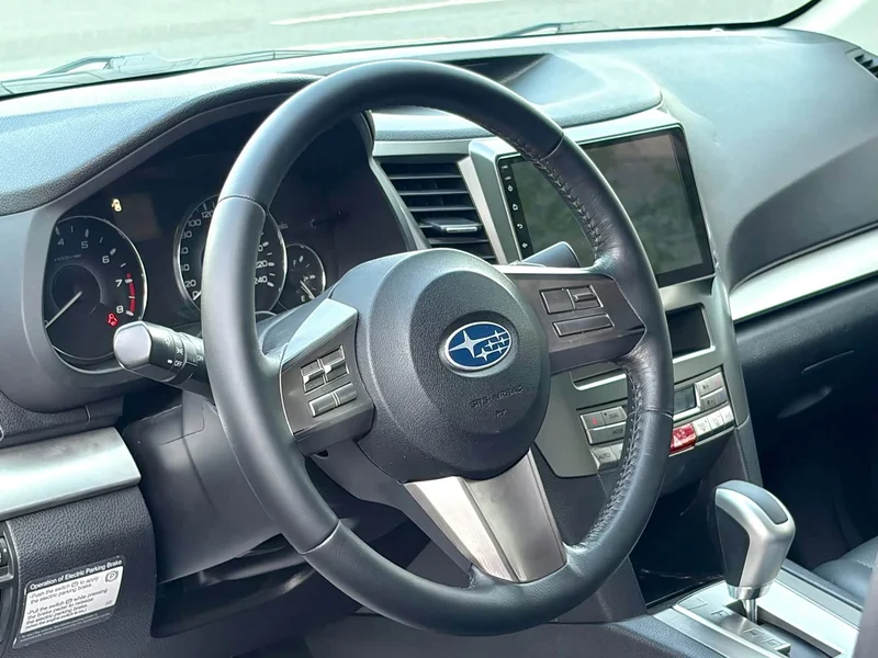 Subaru Legacy — фото 18