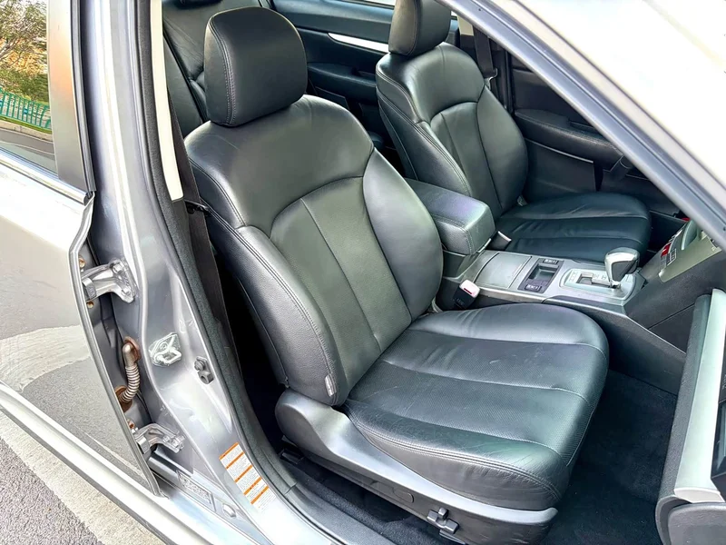 Subaru Legacy — фото 29