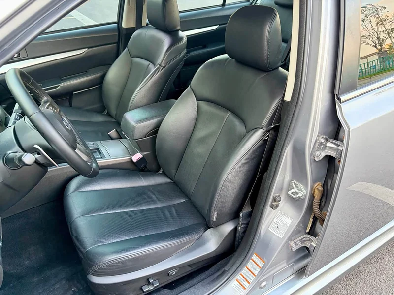 Subaru Legacy — фото 31