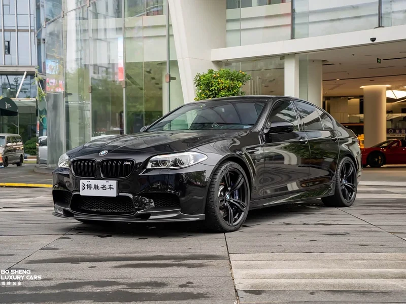BMW M5 — фото 21