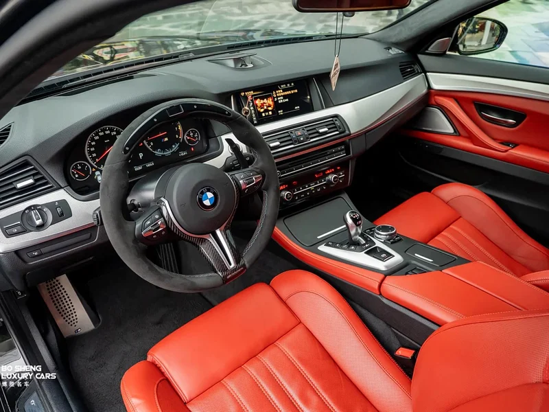 BMW M5 — фото 24