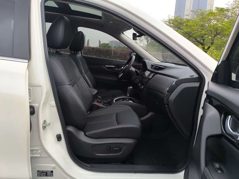 Nissan X-Trail — фото 12