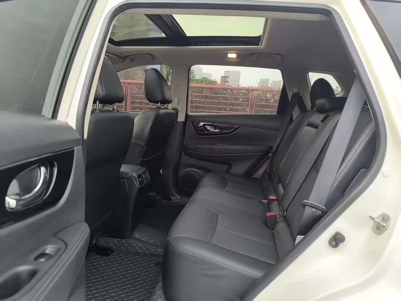 Nissan X-Trail — фото 10