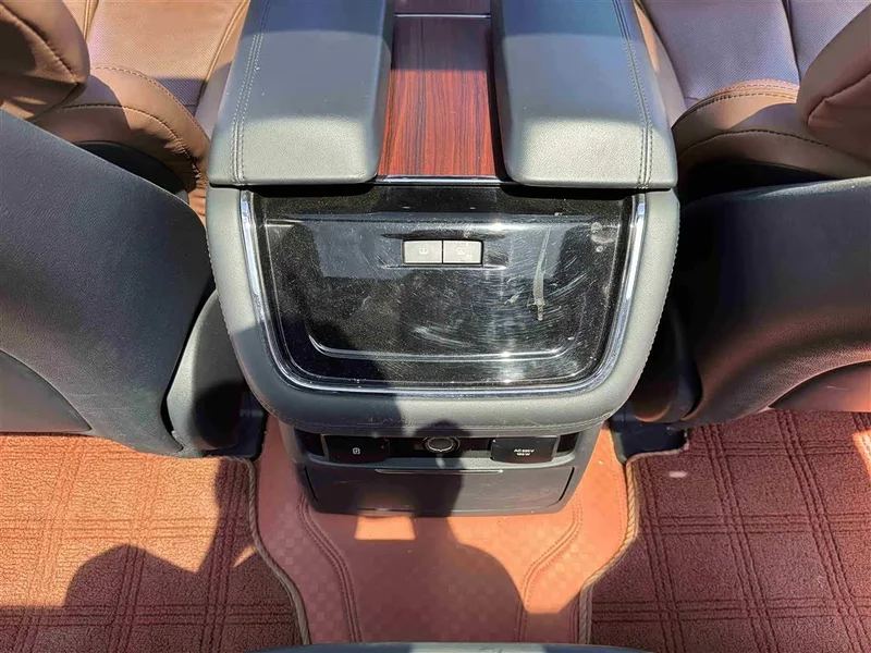 Lincoln Navigator — фото 14