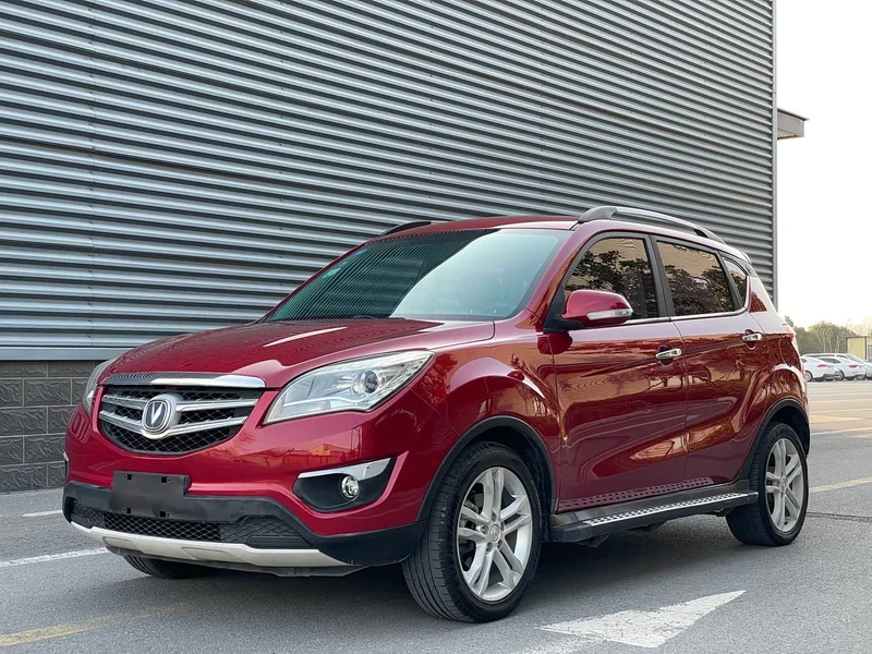 Changan CS35 — фото 1