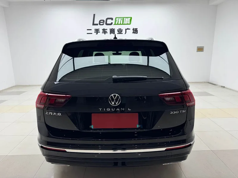Volkswagen Tiguan L — фото 15