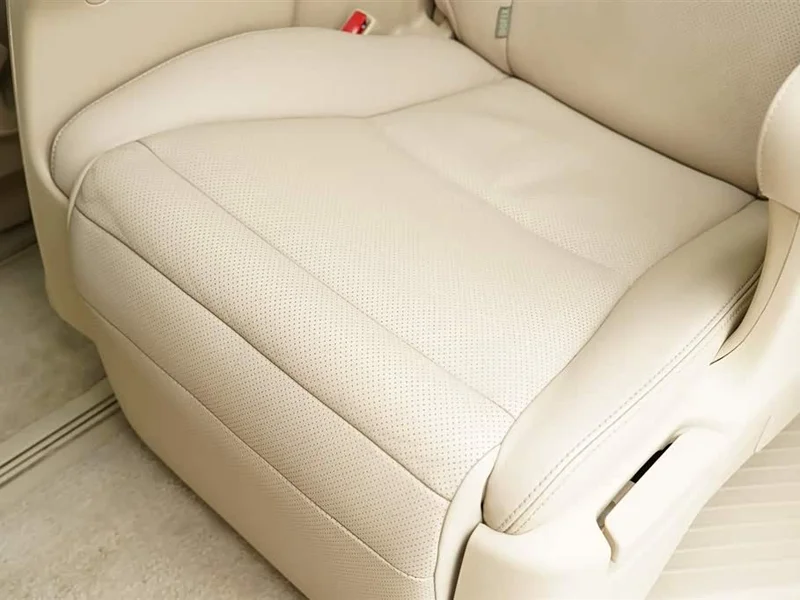 Toyota Alphard — фото 13