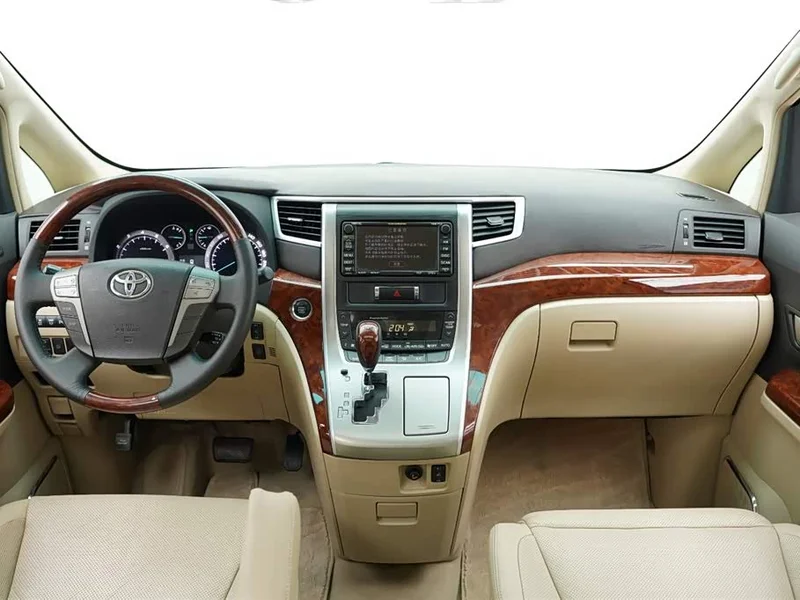 Toyota Alphard — фото 4