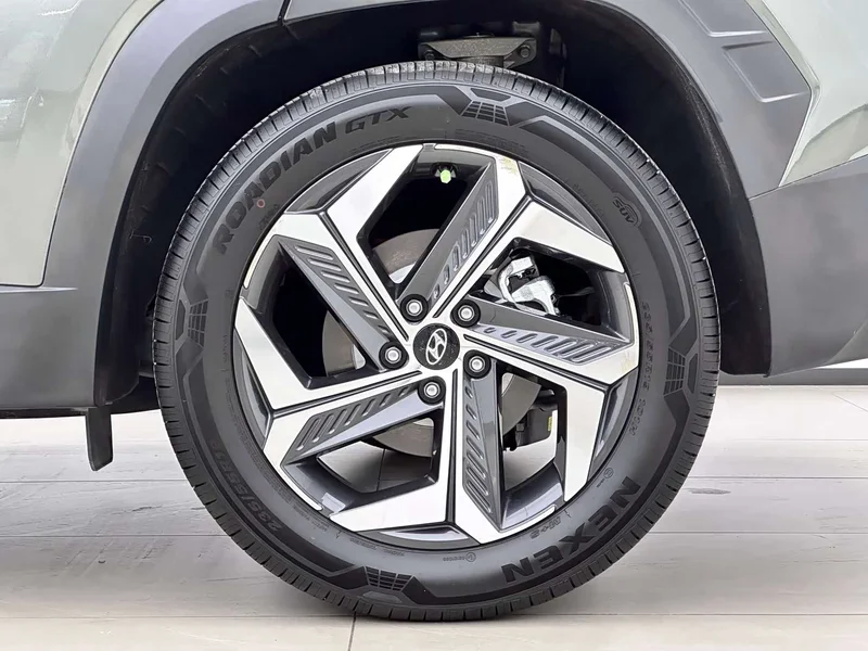 Hyundai Tucson — фото 17