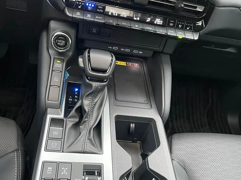Toyota Prado — фото 18