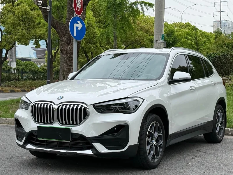 BMW X1 — фото 1
