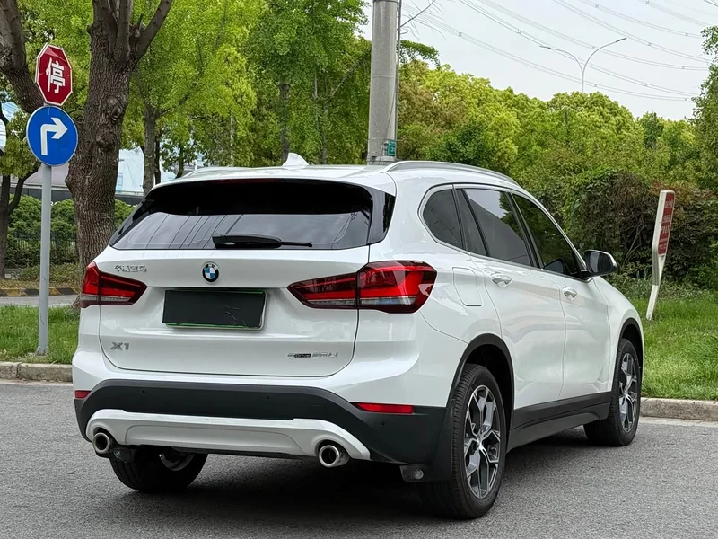 BMW X1 — фото 7