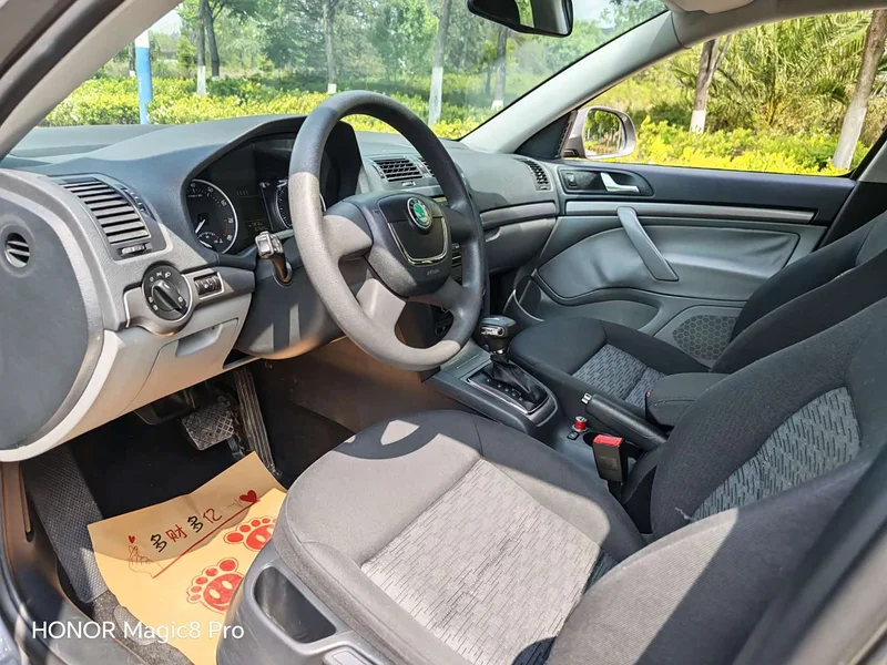 Volkswagen Octavia — фото 4
