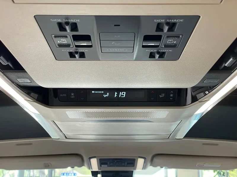 Toyota Vellfire — фото 28