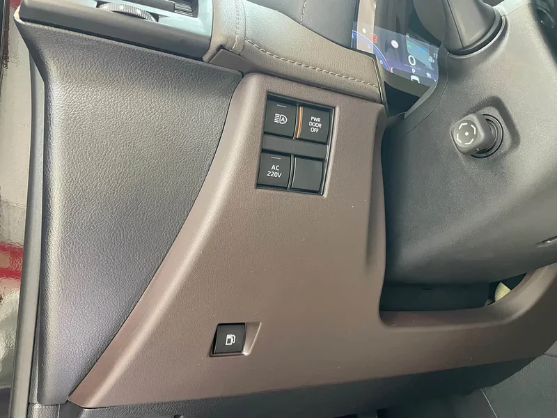 Toyota Vellfire — фото 35