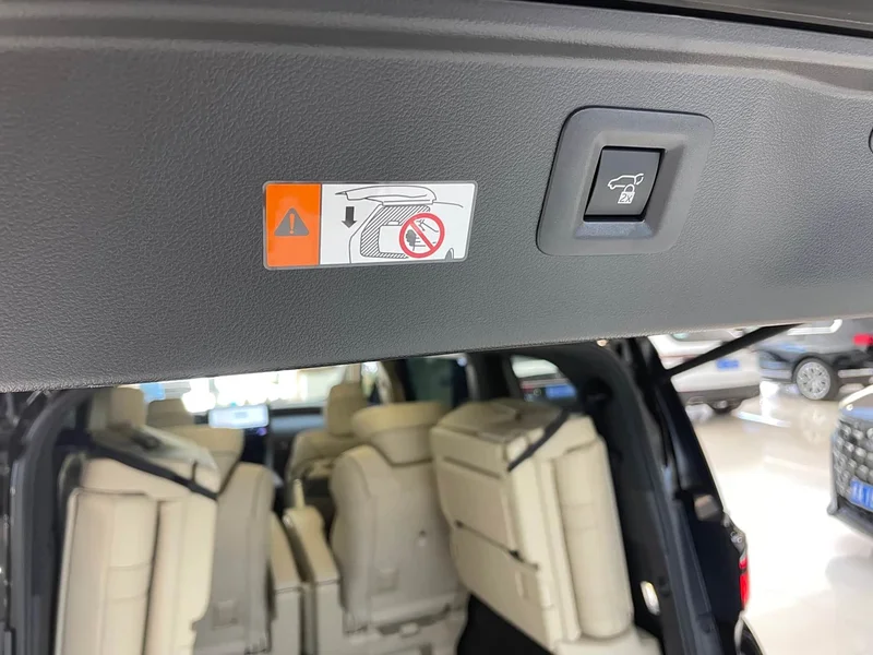 Toyota Vellfire — фото 40