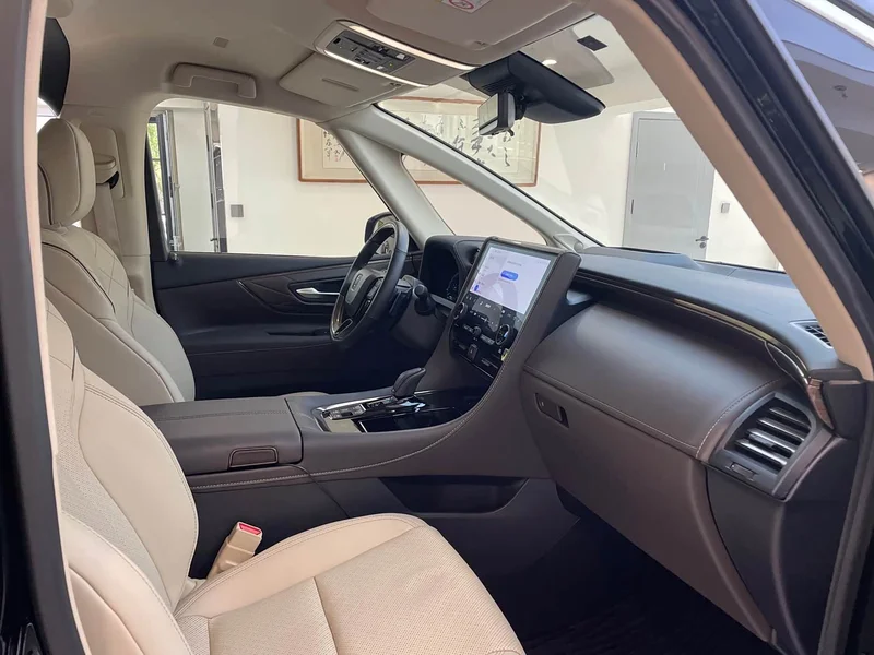Toyota Vellfire — фото 10