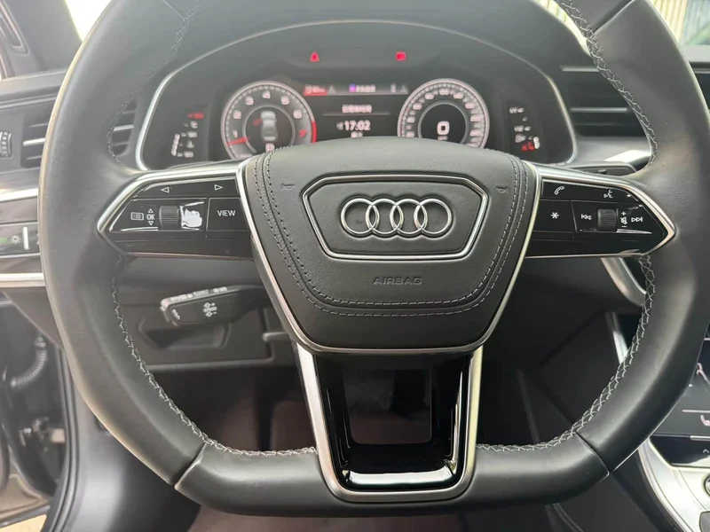 Audi A6L — фото 16