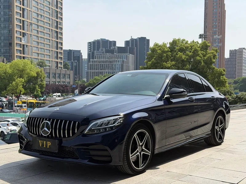 Mercedes-Benz C-Class — фото 1